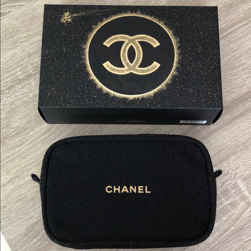 Chanel holiday make up bag black